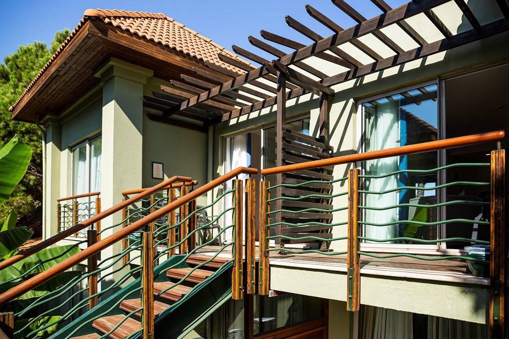 Lake Deluxe Villa photo